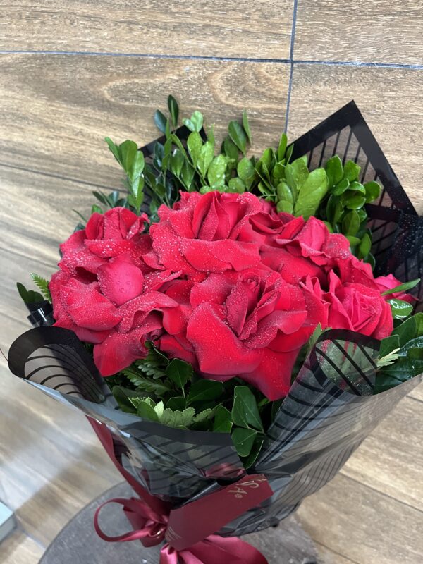 Topiaria Rosas vermelhas importadas - Imagem 3