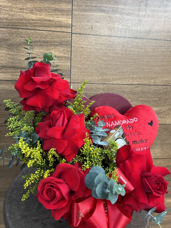 BOX rosas importadas com Coração de pelúcia + Ferrero Rocher - Imagem 3