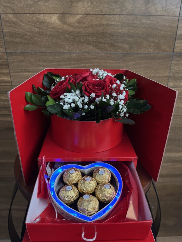 BOX surpresa, Rosas vermelhas e Luz Led + Ferrero Rocher