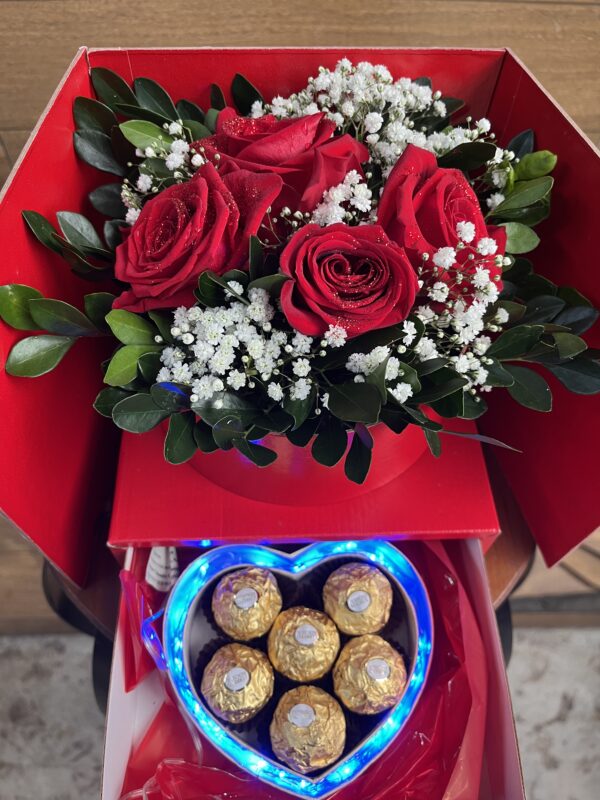 BOX surpresa, Rosas vermelhas e Luz Led + Ferrero Rocher - Imagem 2