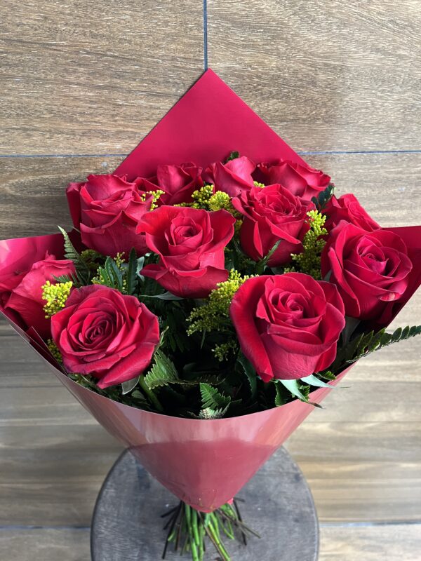 Buquê Uma Dúzia Rosa Nacional
