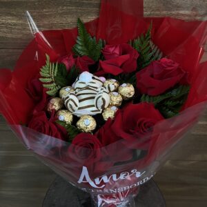Topiaria 8 Rosas + Mini Pelúcia e Ferrero Rocher